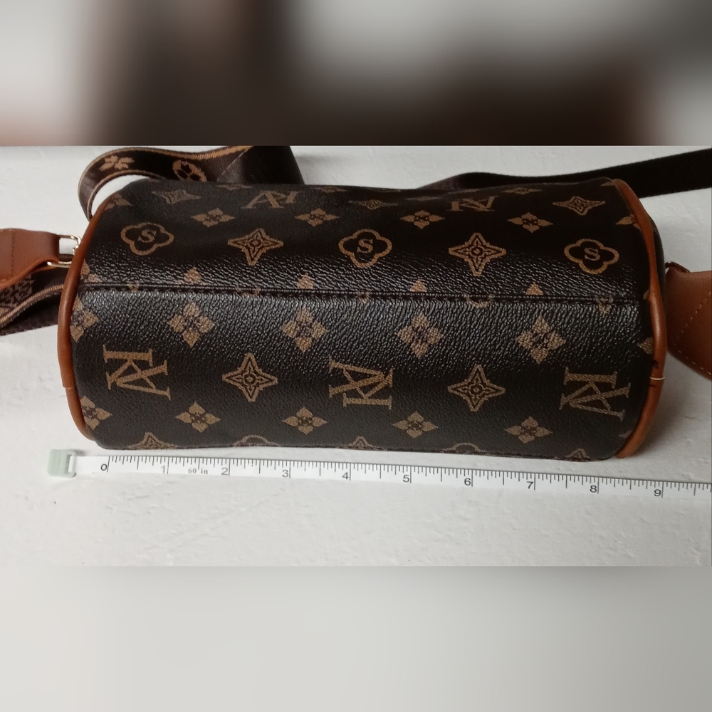 KA Fashion Barrel Cross body Bag - Picture 3 of 6